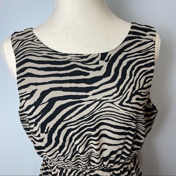 Forever 21 Cream & Black zebra Animal Print Sleeveless Open Back Maxi Dress L - Picture 2 of 14